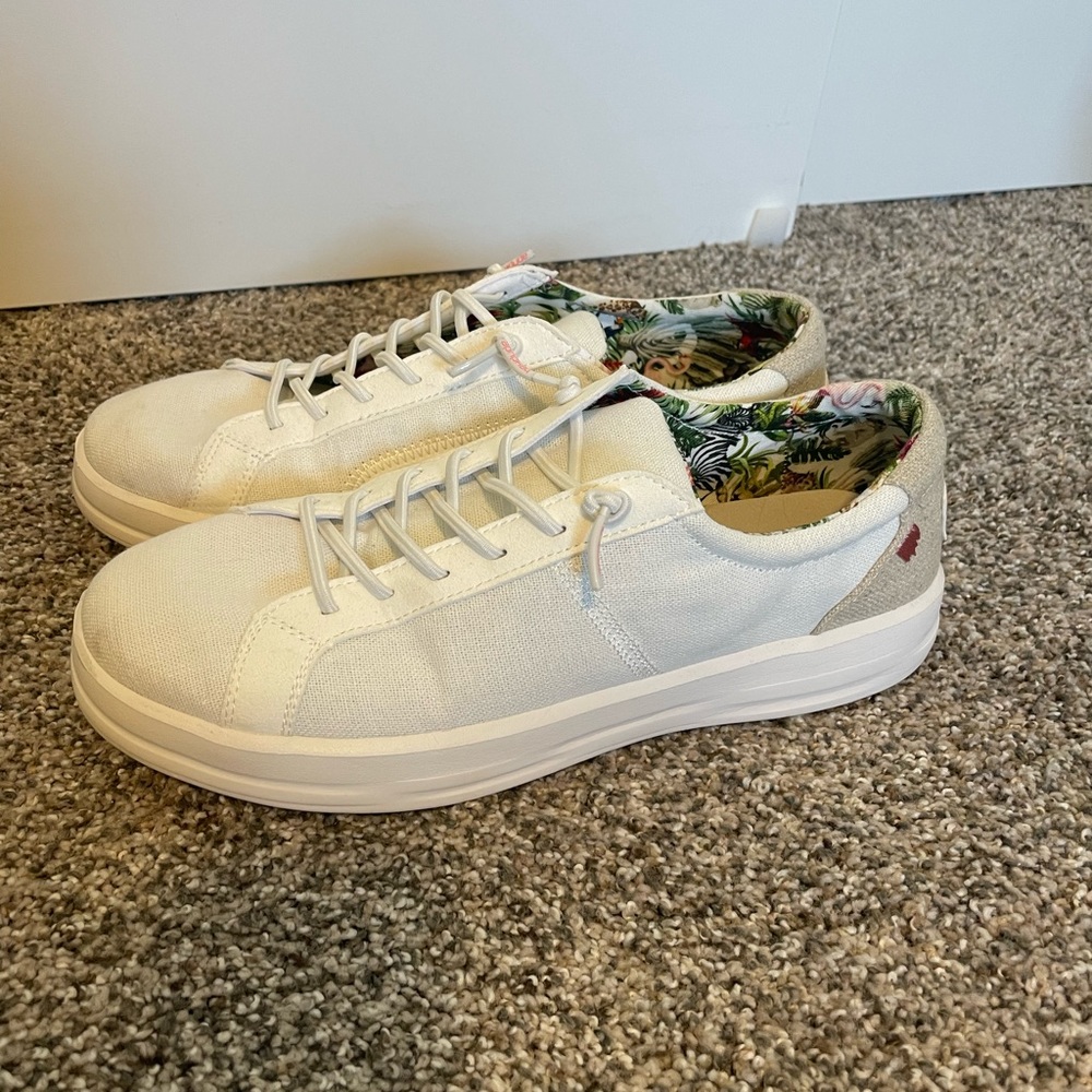 Women’s Hey Dude Katrina sneaker, size 10. White.